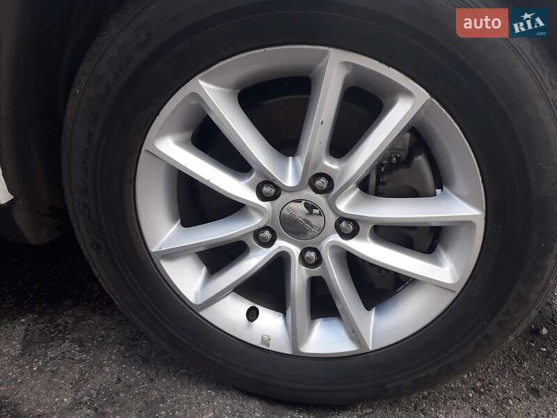 Внедорожник / Кроссовер Dodge Journey 2015 в Полтаве фото 4 Внедорожник / Кроссовер Dodge Journey 2015 в Полтаве