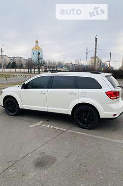 Внедорожник / Кроссовер Dodge Journey 2015 в Кривом Роге