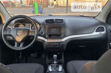 Седан Dodge Journey 2014 в 