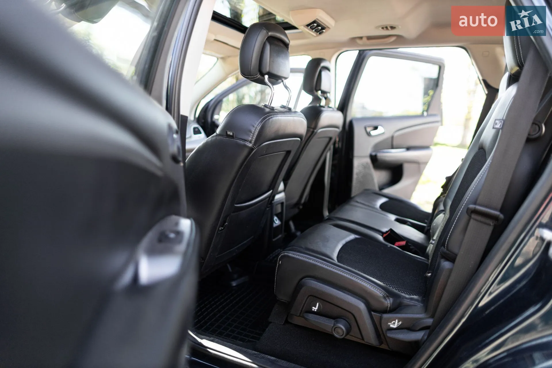 2015 Dodge Journey - мініатюра 9