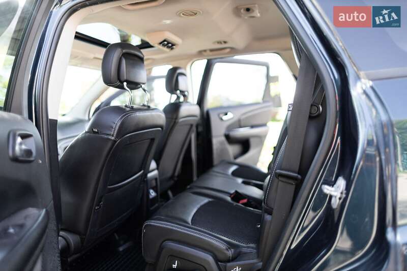 Внедорожник / Кроссовер Dodge Journey 2015 в Ровно