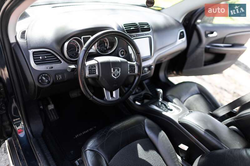 Внедорожник / Кроссовер Dodge Journey 2015 в Ровно