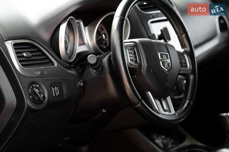 Внедорожник / Кроссовер Dodge Journey 2015 в Ровно