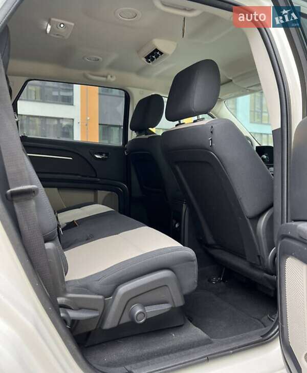 Внедорожник / Кроссовер Dodge Journey 2008 в Черновцах
