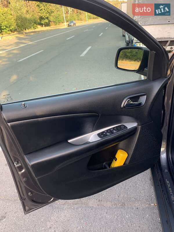 Внедорожник / Кроссовер Dodge Journey 2017 в Киеве