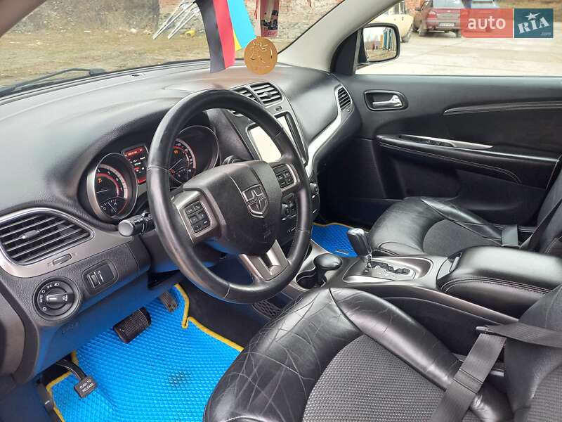 Внедорожник / Кроссовер Dodge Journey 2016 в Городке