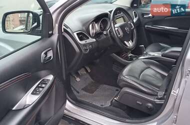 Позашляховик / Кросовер Dodge Journey 2015 в 
