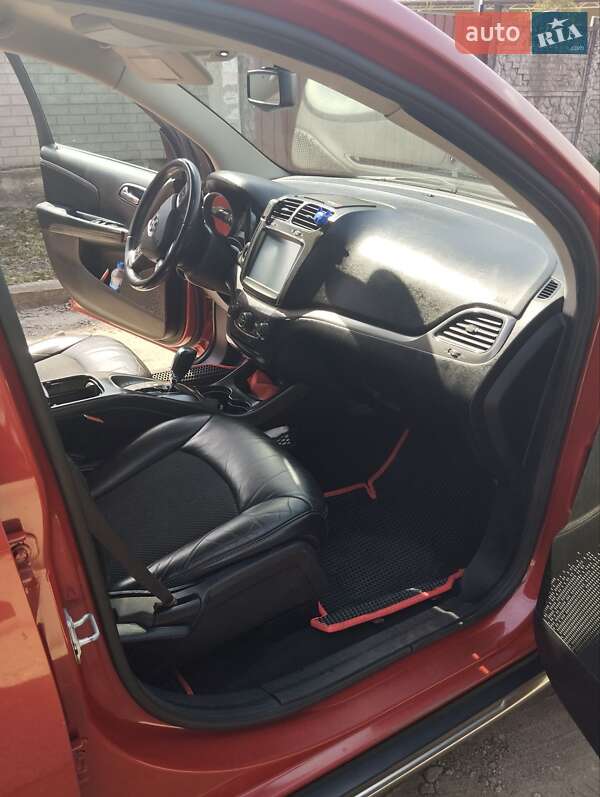 Внедорожник / Кроссовер Dodge Journey 2015 в Запорожье фото 8 Внедорожник / Кроссовер Dodge Journey 2015 в Запорожье