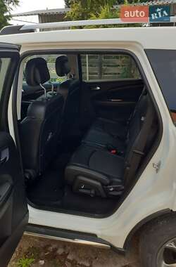 Внедорожник / Кроссовер Dodge Journey 2015 в 