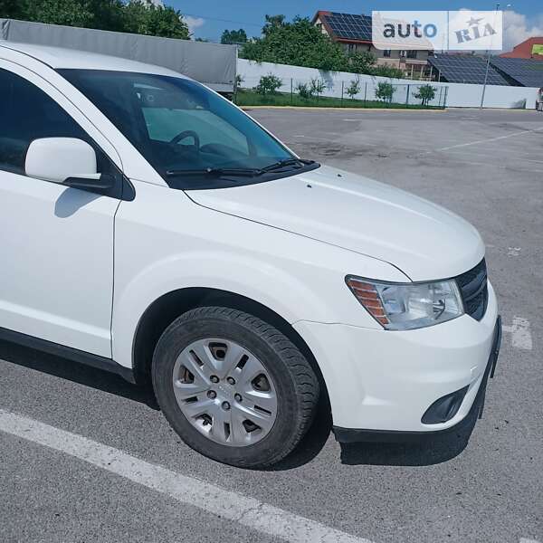 Внедорожник / Кроссовер Dodge Journey 2014 в Ужгороде