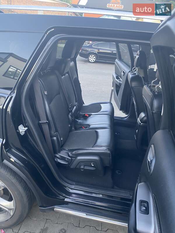 Позашляховик / Кросовер Dodge Journey 2015 в Умані