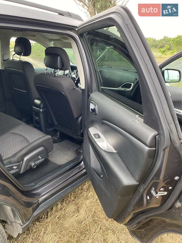 Внедорожник / Кроссовер Dodge Journey 2014 в Петропавловке