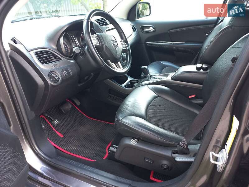 Внедорожник / Кроссовер Dodge Journey 2015 в Городенке