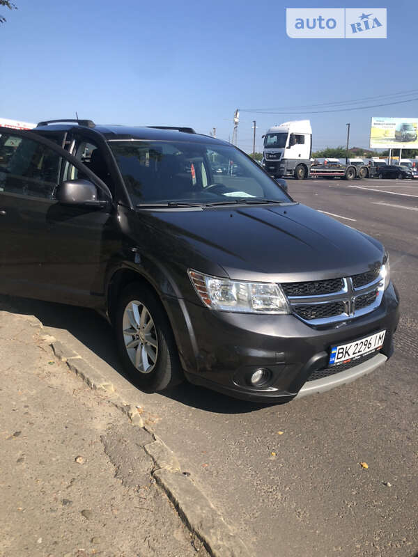 Позашляховик / Кросовер Dodge Journey 2016 в Рівному