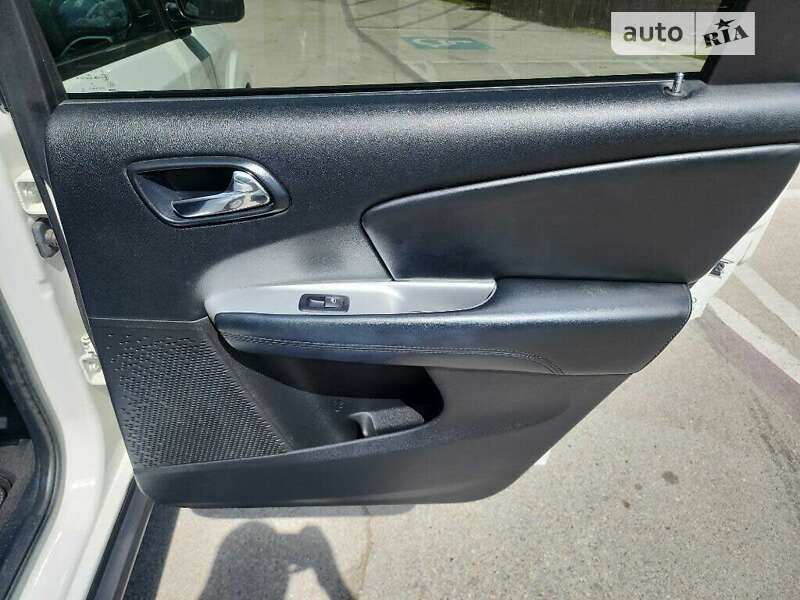 Внедорожник / Кроссовер Dodge Journey 2016 в Львове фото 20 Внедорожник / Кроссовер Dodge Journey 2016 в Львове