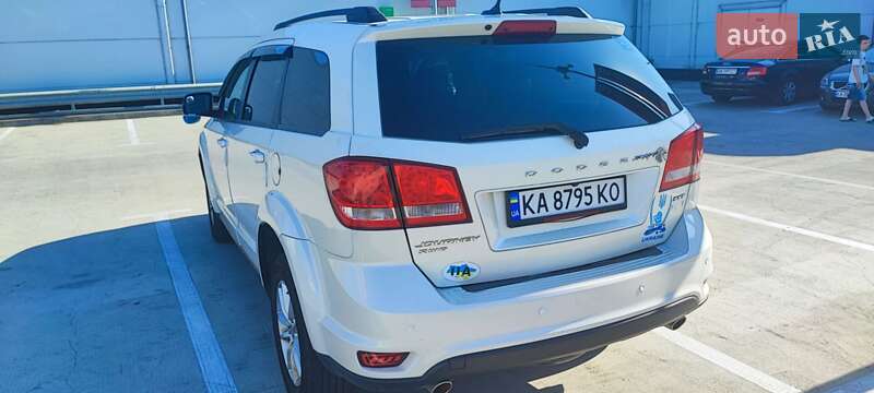 Внедорожник / Кроссовер Dodge Journey 2015 в Киеве