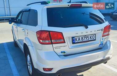 Внедорожник / Кроссовер Dodge Journey 2015 в 