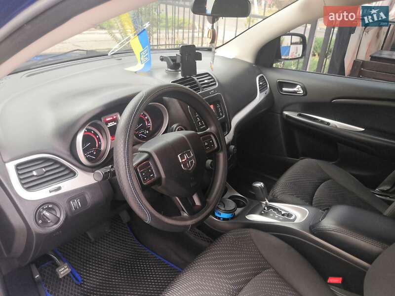 Внедорожник / Кроссовер Dodge Journey 2015 в Кропивницком