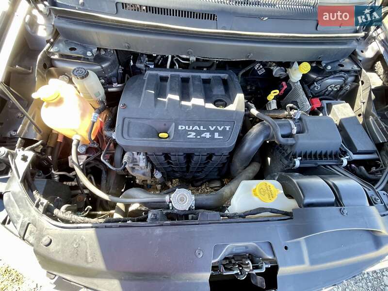 Внедорожник / Кроссовер Dodge Journey 2014 в Окнах