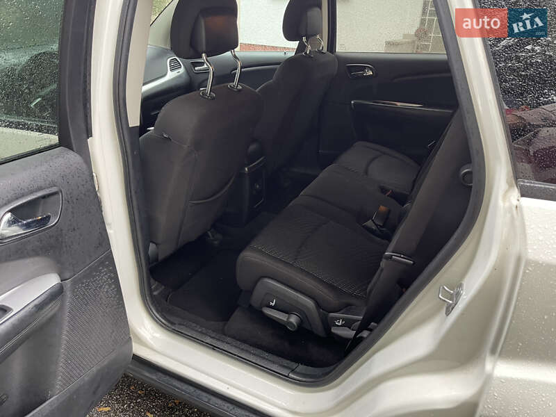 Позашляховик / Кросовер Dodge Journey 2016 в Рівному