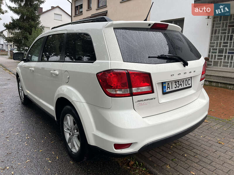 Позашляховик / Кросовер Dodge Journey 2016 в Рівному