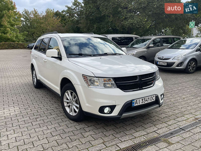 Позашляховик / Кросовер Dodge Journey 2016 в Рівному