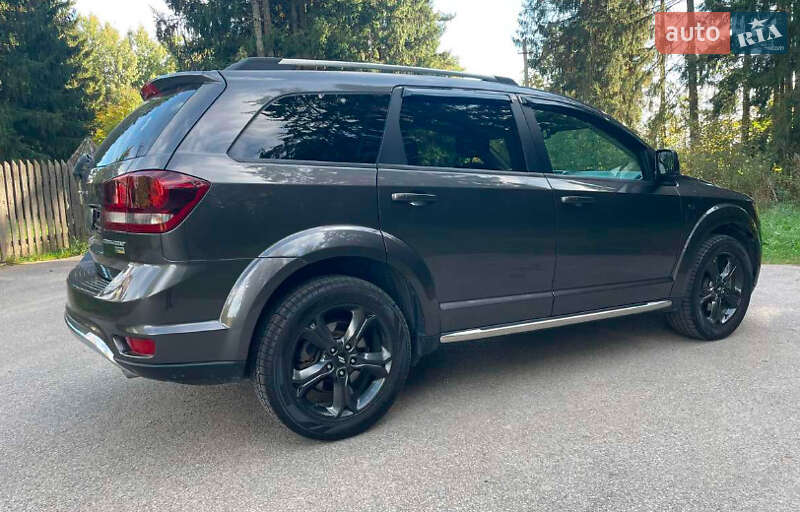 Внедорожник / Кроссовер Dodge Journey 2020 в Ужгороде