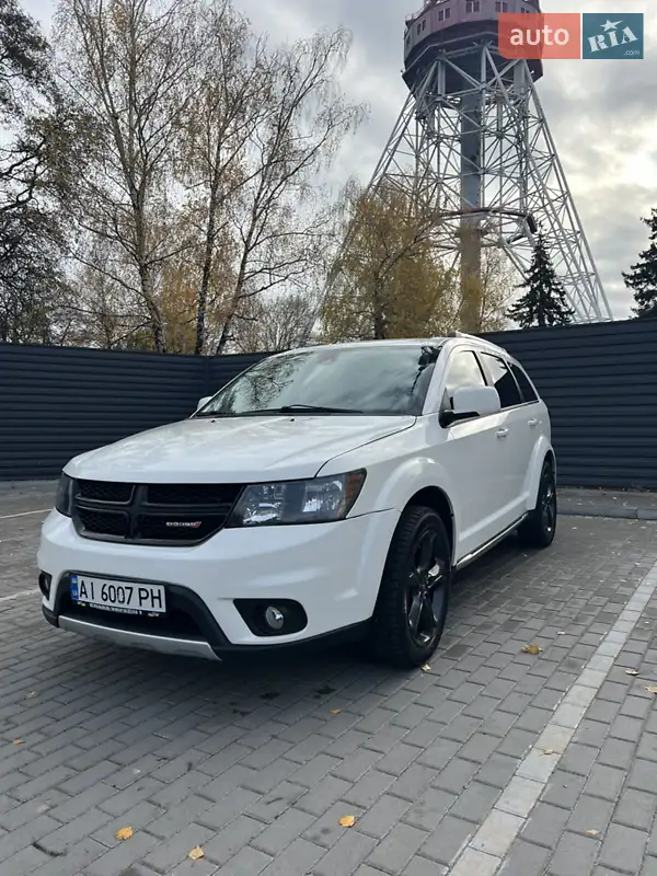 Позашляховик / Кросовер Dodge Journey 2019 в 