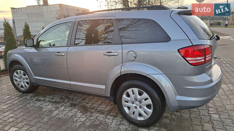 Внедорожник / Кроссовер Dodge Journey 2016 в Стебнику