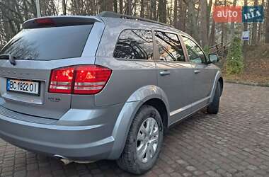 Позашляховик / Кросовер Dodge Journey 2016 в Стебнику