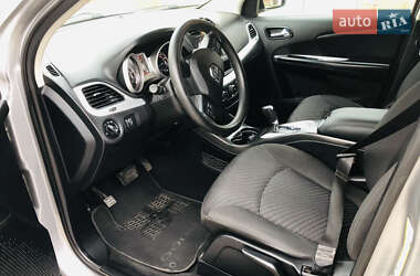 Внедорожник / Кроссовер Dodge Journey 2015 в 
