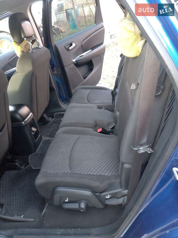 Внедорожник / Кроссовер Dodge Journey 2015 в Вышгороде