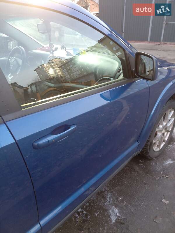 Внедорожник / Кроссовер Dodge Journey 2015 в Вышгороде