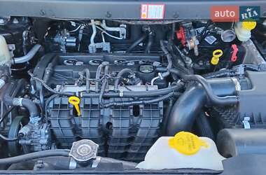 Внедорожник / Кроссовер Dodge Journey 2016 в 