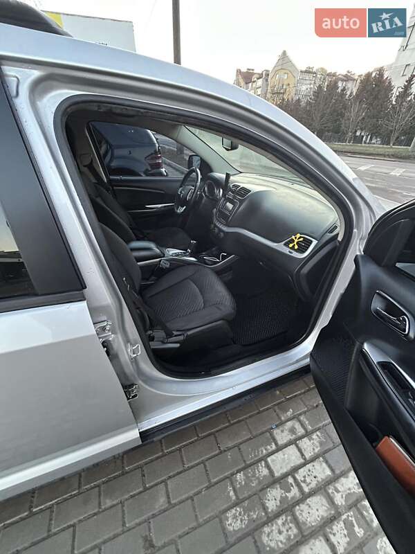 Внедорожник / Кроссовер Dodge Journey 2013 в Ивано-Франковске