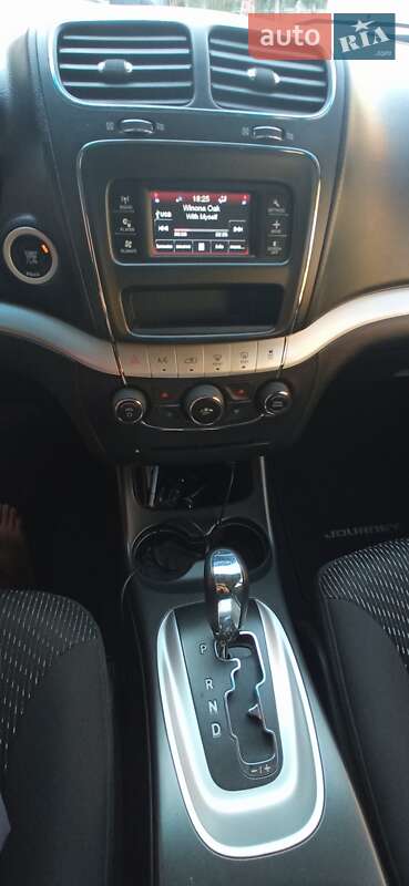 Позашляховик / Кросовер Dodge Journey 2014 в Полтаві