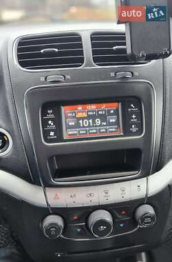 Внедорожник / Кроссовер Dodge Journey 2020 в 