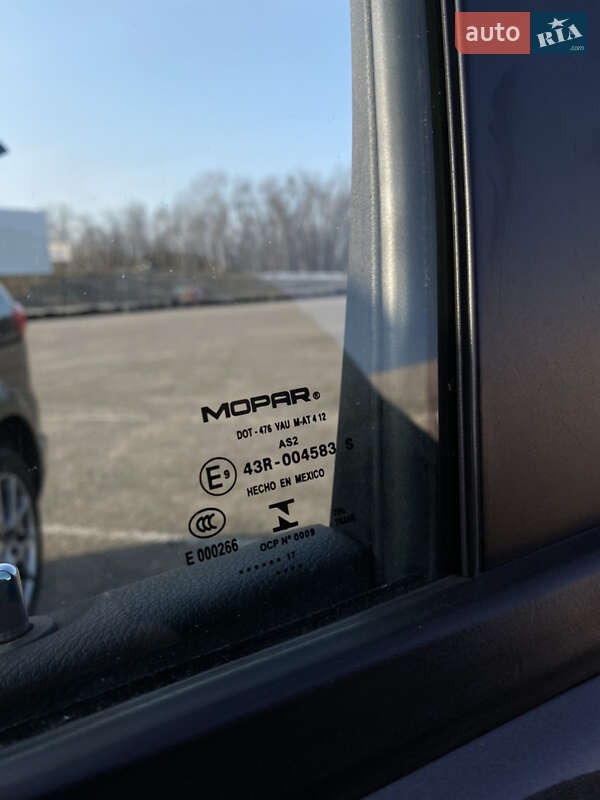 Внедорожник / Кроссовер Dodge Journey 2017 в Киеве