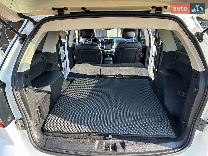 Внедорожник / Кроссовер Dodge Journey 2014 в Хмельницком