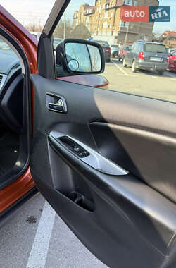 Внедорожник / Кроссовер Dodge Journey 2014 в 