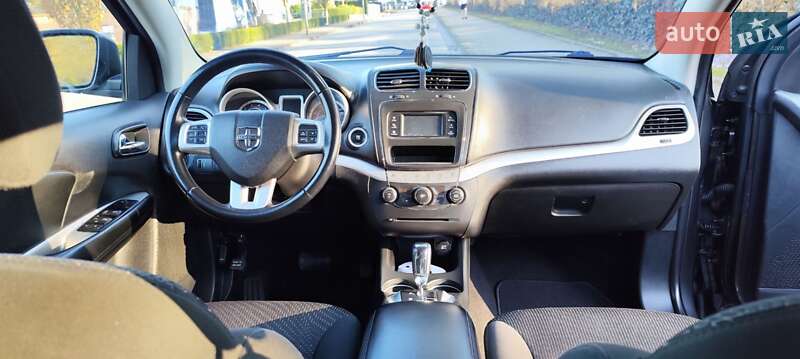 Внедорожник / Кроссовер Dodge Journey 2015 в Тернополе