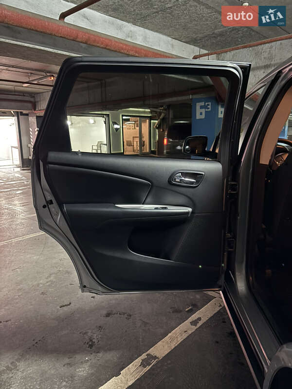 Внедорожник / Кроссовер Dodge Journey 2016 в Львове