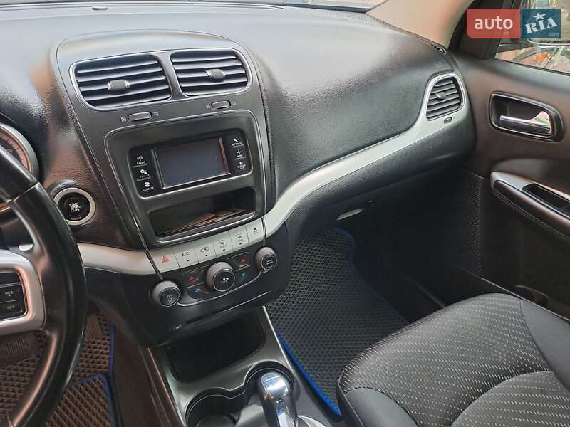 Внедорожник / Кроссовер Dodge Journey 2014 в Остроге фото 18 Внедорожник / Кроссовер Dodge Journey 2014 в Остроге