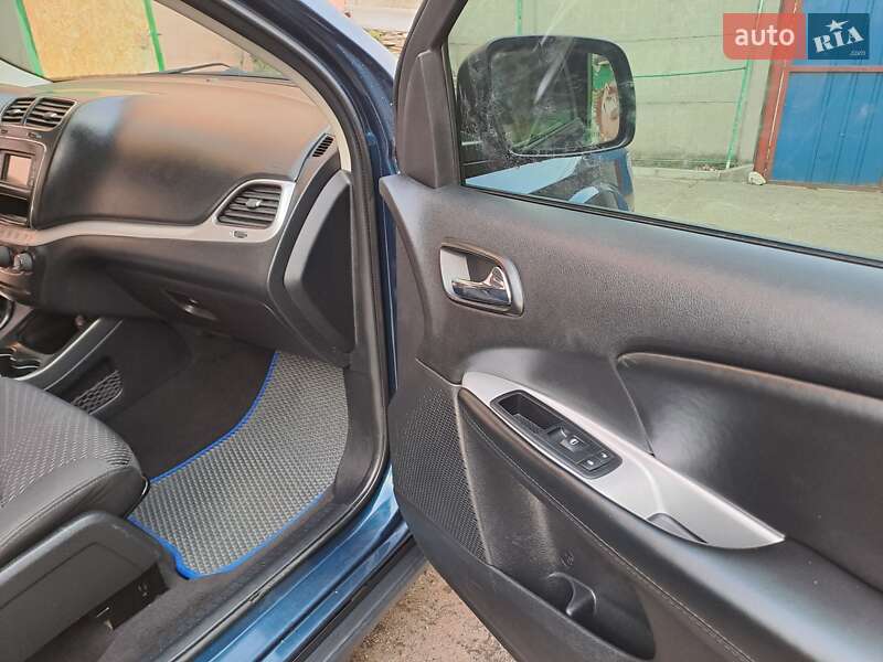 Внедорожник / Кроссовер Dodge Journey 2014 в Остроге фото 20 Внедорожник / Кроссовер Dodge Journey 2014 в Остроге