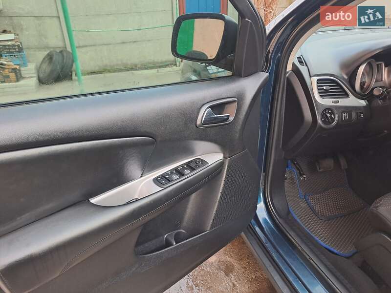 Внедорожник / Кроссовер Dodge Journey 2014 в Остроге фото 26 Внедорожник / Кроссовер Dodge Journey 2014 в Остроге