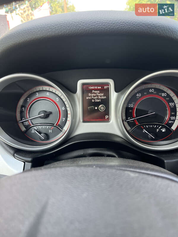 Позашляховик / Кросовер Dodge Journey 2016 в Гадячі