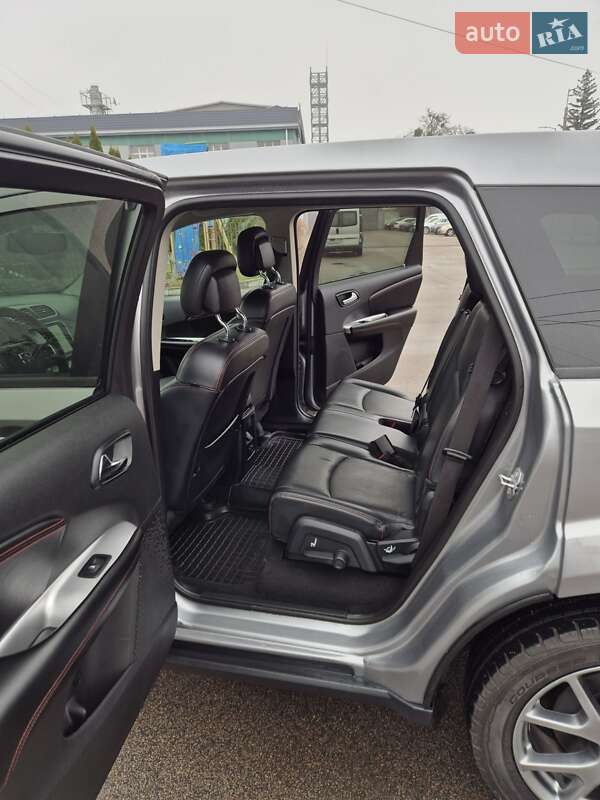 Внедорожник / Кроссовер Dodge Journey 2015 в Киеве