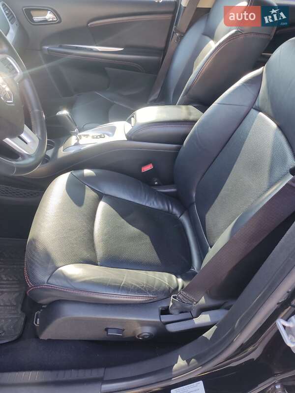 Внедорожник / Кроссовер Dodge Journey 2015 в Киеве