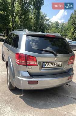 Позашляховик / Кросовер Dodge Journey 2008 в 