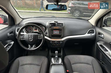 Позашляховик / Кросовер Dodge Journey 2014 в 